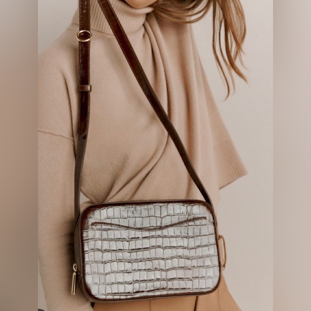 Cuyana Brown Croc-Embossed Leather Crossbody Bag - Picture 2 of 15